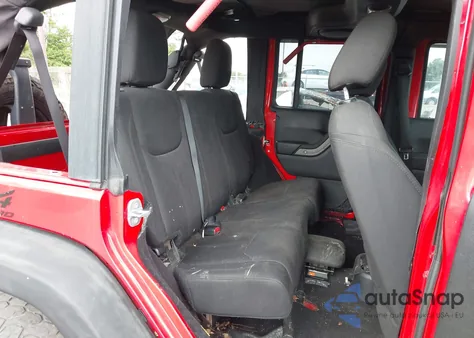 2016 Jeep Wrangler Unlimited Sport z USA, uszkodzony, nr VIN 1C4BJWDG3GL103793